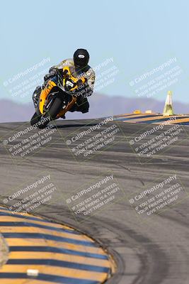 media/Feb-03-2024-SoCal Trackdays (Sat) [[767c60a41c]]/1-Turns 9 and 10 (940am)/